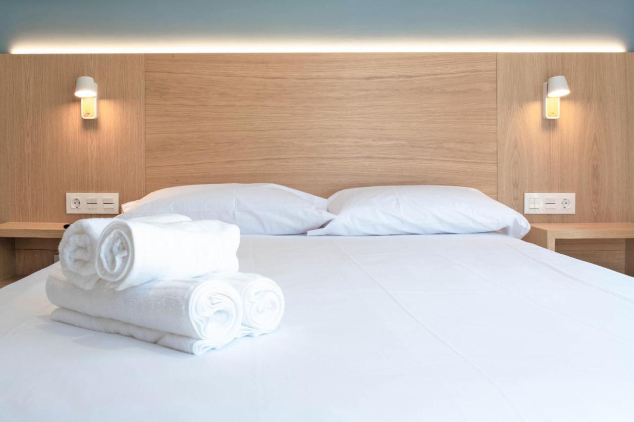 Rio Salado Conil Hostal Кониль-де-ла-Фронтера Экстерьер фото