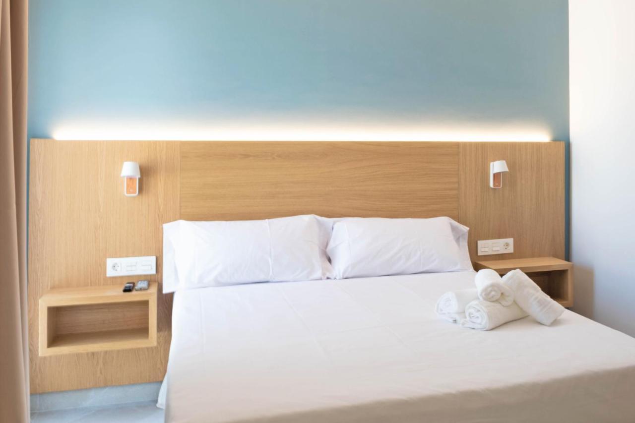 Rio Salado Conil Hostal Кониль-де-ла-Фронтера Экстерьер фото